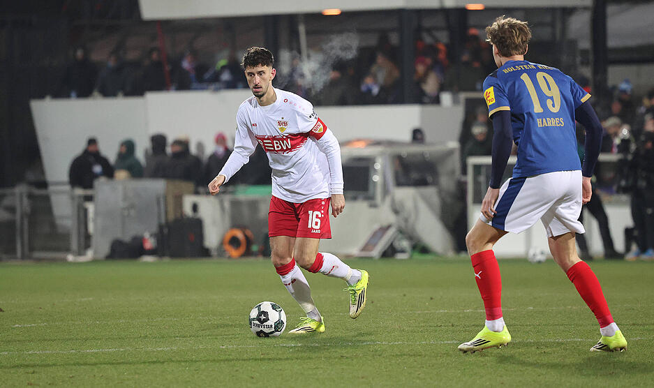 Atakan Karazor: Verschleppte das Spiel nach vorne ab und an, sorgte aber nach hinten f&uuml;r Stabilit&auml;t. In Halbzeit zwei ein anderes Bild: Bereitete das Undav-Tor vor und stolperte selbst zum 3:0 ins Netz. Note: 2,5