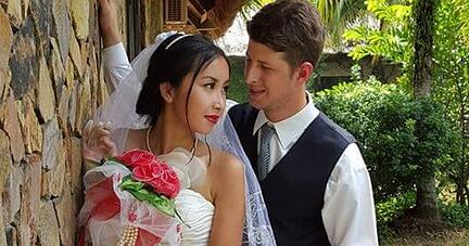 David (32) und Trinh Nguyen (30) aus Leingarten arbeiten beide bei Kaufland in Neckarsulm. Das Paar ist seit 2014 verheiratet. 
Foto: privat.