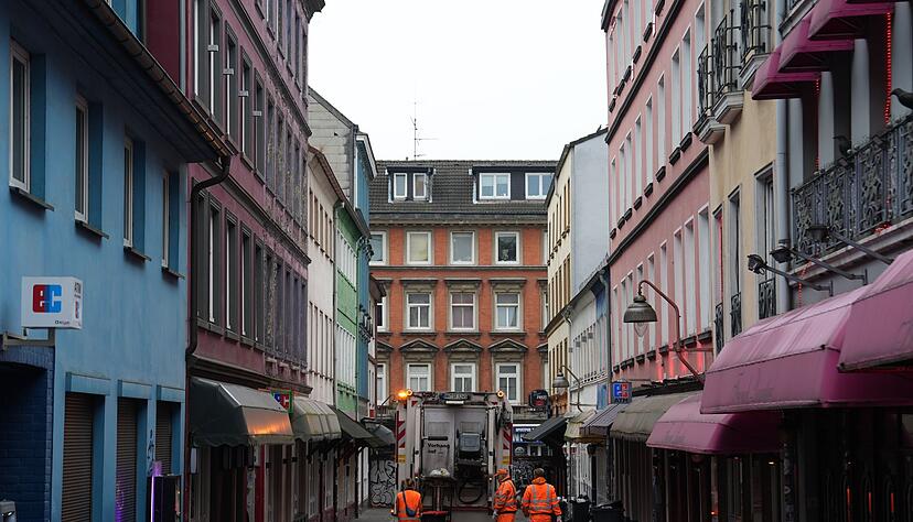 Die Herbertstra&szlig;e ist die wohl ber&uuml;hmteste Bordellgasse im Hamburger Stadtteil St. Pauli.
