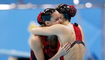Die Spanierinnen Ona Carbonell Ballestero und Andrea Fuentes Fache holten sich Silber. Foto: Barbara Walton Die Spanierinnen Ona Carbonell Ballestero und Andrea Fuentes Fache holten sich Silber. Foto: Barbara Walton