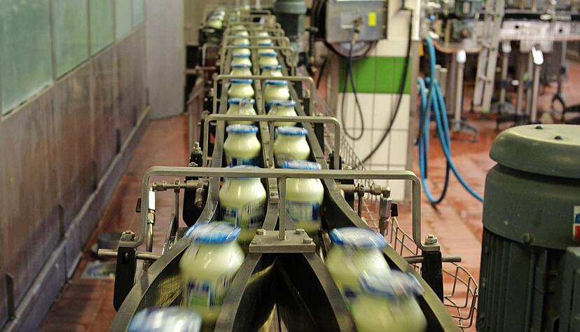 Auch bei Wüteria in Gemmingen hat die Glasflasche ihren Platz im Sortiment. Brunnenbetriebe registrieren steigende Nachfrage nach diesem Gebinde.
Archiv/Kunz