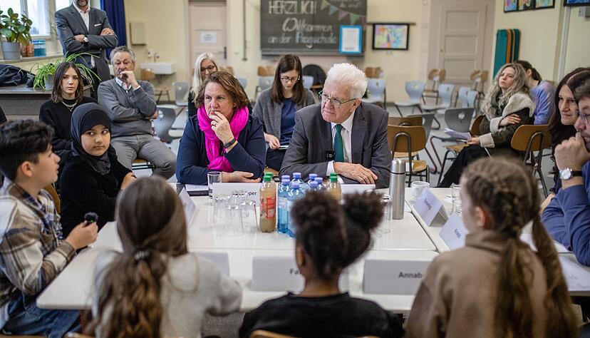 Kretschmann k&ouml;nnte sich vorstellen, einen Teil seines Ruhestands in Schulen zu verbringen. (Archivbild)