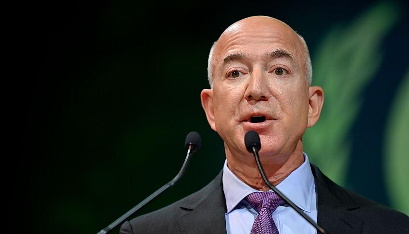 Bezos hatte die &raquo;Washington Post&laquo; im vergangenen Jahr auf die traditionelle Wahlempfehlung im Rennen ums Wei&szlig;e Haus verzichten lassen.