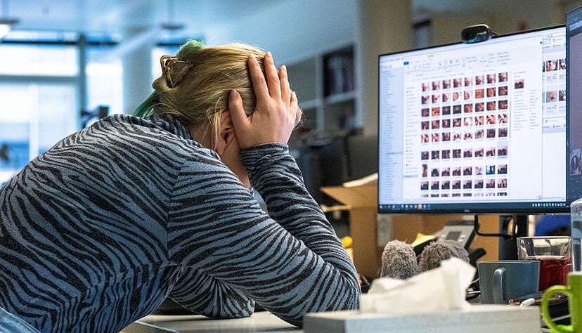 Stress im Job: Arbeitnehmer können mit eigenen Strategien aktiv gegen Stress ansteuern.