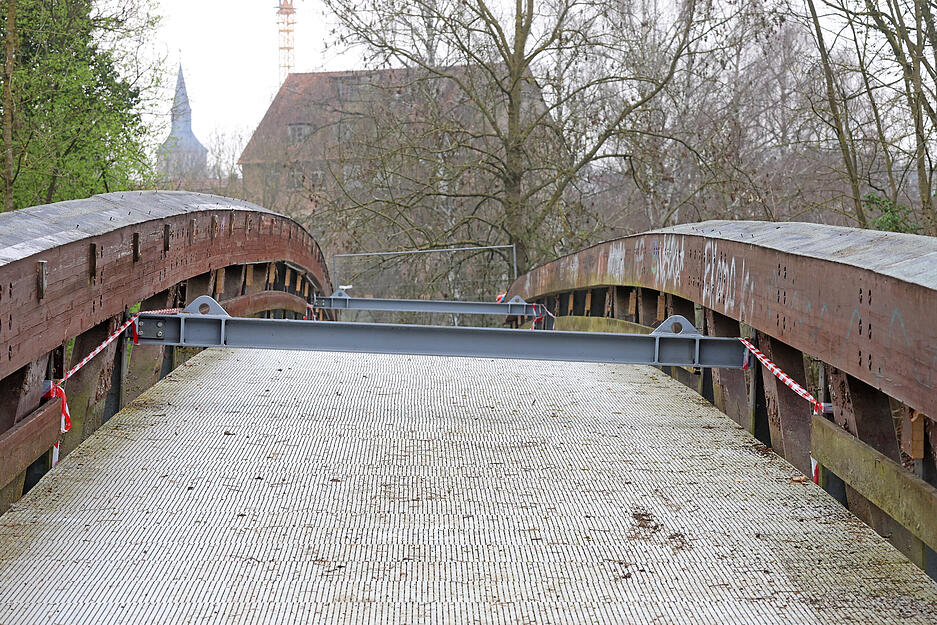 Derzeit müssen diese auf die Kocherbrücke ausweichen.