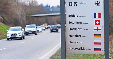 Steht drauf, bleibt drauf: Heilbronn hat nicht die Absicht, die Partnerschaft mit der russischen Stadt Novorossijsk aufzukündigen.
Foto:Mario Berger