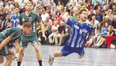 Auf Felix Knolls (rechts) Tore und Ideen wird es f&uuml;r den TSB Horkheim im Topspiel gegen Balingen-Weilstetten II ankommen.Foto: Archiv/Veigel