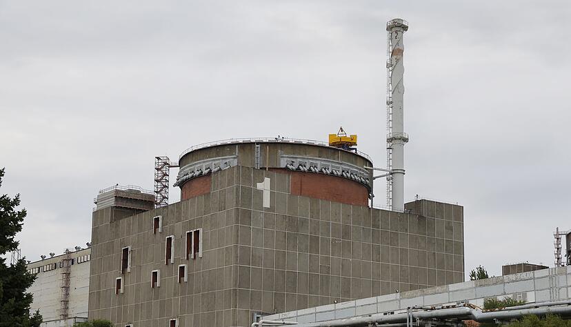 Das ukrainische Atomkraftwerk Saporischschja steht seit fast vier Jahren unter russischer Kontrolle und befindet sich nahe der Frontlinie. (Archivbild)