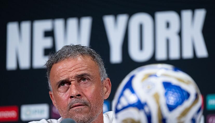 PSG-Coach Luis Enrique &auml;u&szlig;ert sich zur Verletzung von Jamal Musiala.