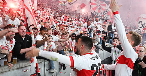 So war das beim DFB-Pokal-Sieg 2025: Spieler und Fans waren eine Einheit.