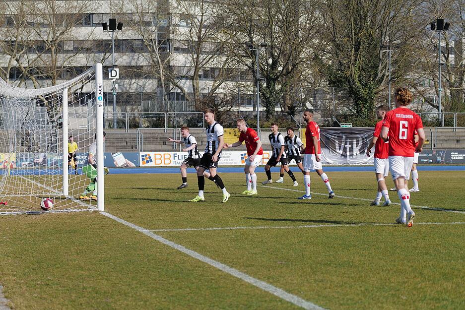 Die TSG Tübingen gewinnt letztlich mit 3:1 gegen den VfR Heilbronn.