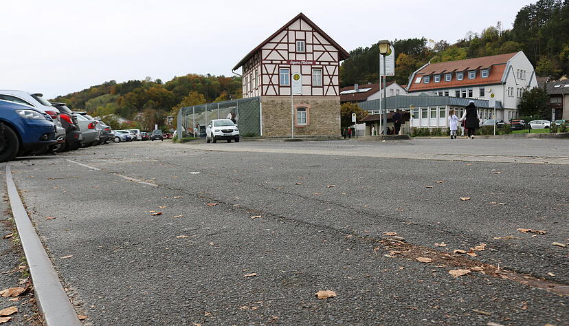 Wie das Bahnhofsareal in Krautheim k&uuml;nftig aussehen wird, dar&uuml;ber muss sich die Stadt nun erneut beraten.
