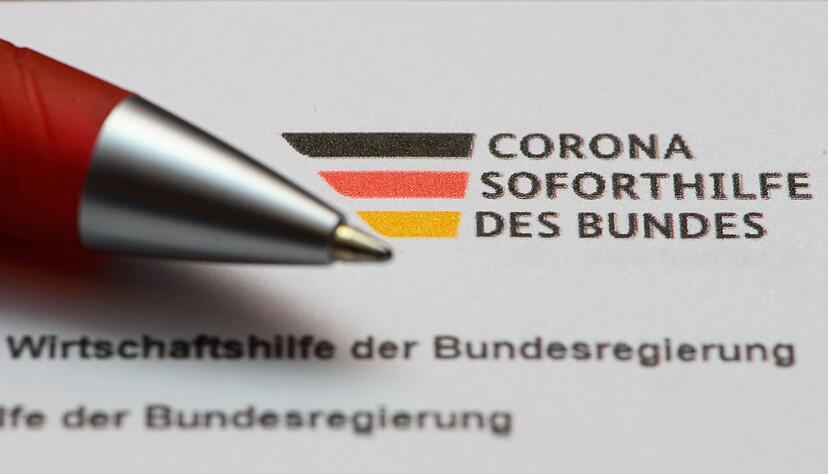 Viele Selbstst&auml;ndige und Betriebe waren froh, als sie im pandemiebedingten Lockdown schnelle finanzielle Hilfe gew&auml;hrt bekamen. Viele Empf&auml;nger dachten, sie k&ouml;nnten das Geld behalten - dann mussten jedoch Abrechnungen erstellt werden und es folgten R&uuml;ckforderungen.