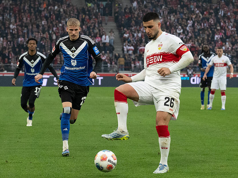 Deniz Undav: Stark als Vorbereiter, fahrl&auml;ssig im Abschluss. Ma&szlig;geblich am F&uuml;hrungstreffer beteiligt. Position, Pass &ndash; Undav kann mehr als nur Tore erzielen. Das zeigt er auch beim 2:0 als er per Hacke auf Demirovic ablegt, der F&uuml;hrichs Treffer vorbereitet. Kurz vor dem Pausenpfiff dann fast fahrl&auml;ssig mit seiner Chance. Auch nach Wiederanpfiff nicht effektiv im eigenen Abschluss. Nimmt sich den Elfmeter und vergibt. Note: 2,5