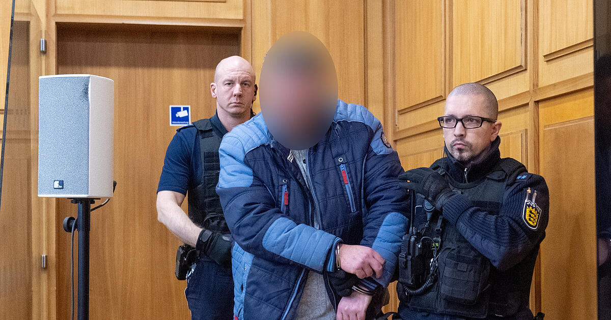 Abuse trial: Defendant accuses underage daughter of lying