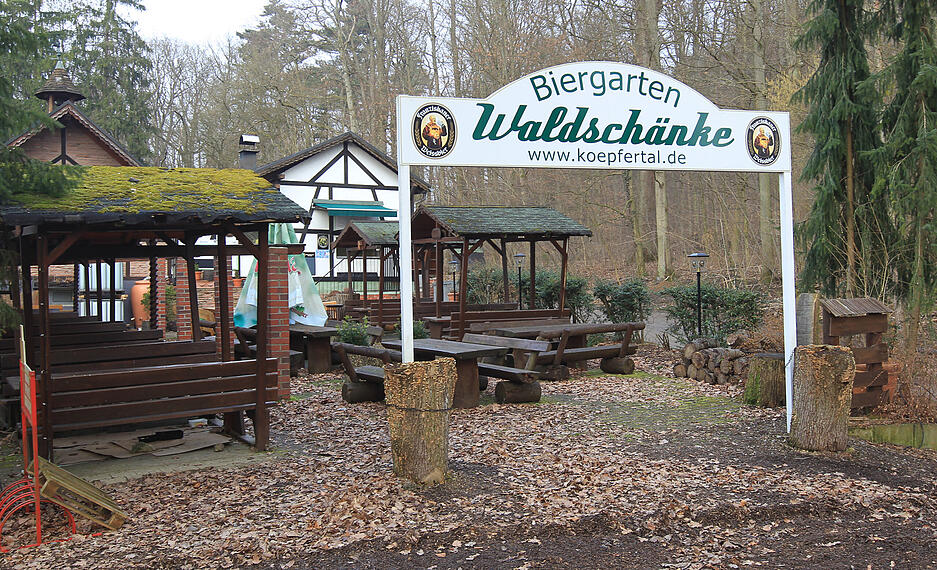 Blick in den Biergarten im Herbst 2011. Blick in den Biergarten im Herbst 2011.