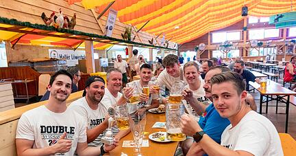 Nicht nur beim SV Schluchtern und beim Champions Day heißt"s "Prosit!". Nicht nur beim SV Schluchtern und beim Champions Day heißt"s "Prosit!".