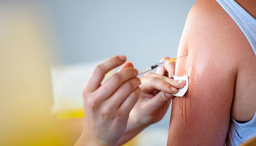 Gesunde Kinder generell impfen? Die Stiko hat sich dagegen ausgesprochen. Trotzdem wünschen sich viele Familien eine Impfung. Foto: dpa Gesunde Kinder generell impfen? Die Stiko hat sich dagegen ausgesprochen. Trotzdem wünschen sich viele Familien eine Impfung. Foto: dpa