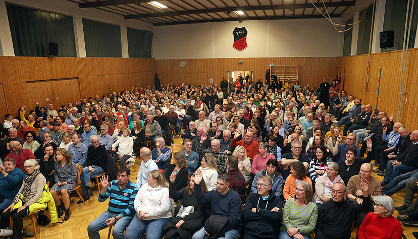 Da passte kein Stuhl mehr rein: Beim Stimme-Wahlforum vor der B&uuml;rgermeisterwahl in Cleebronn fanden nicht alle Interessenten einen Platz.