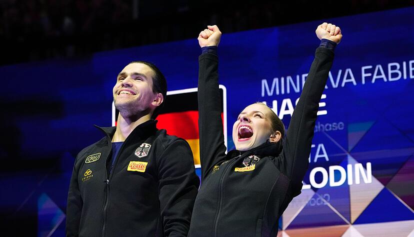 Minerva Hase (r) und Nikita Volodin jubelten ausgelassen &uuml;ber den WM-Titel.