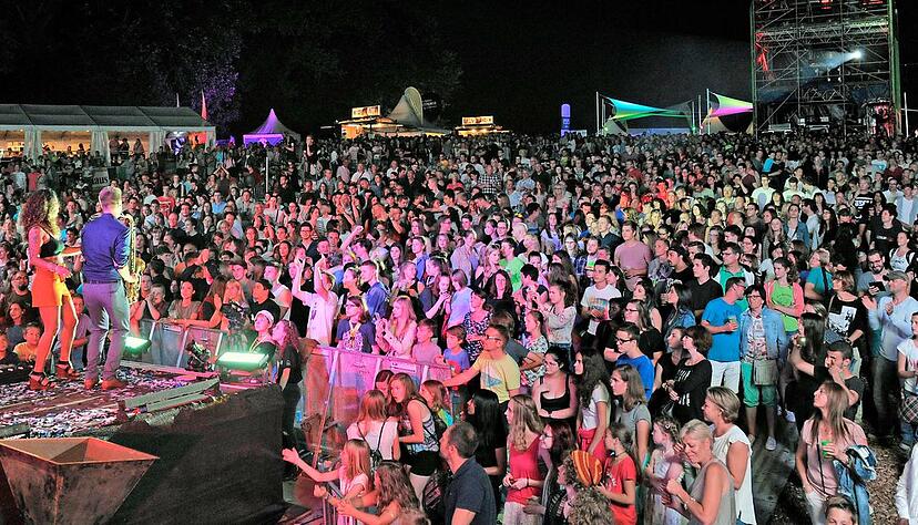 14 Bands spielen an vier Tagen beim Festival Haigern live ohne Gage für den guten Zweck. Bei schönem Wetter erwarten die Veranstalter bis zu 40 000 Besucher auf dem Berg zwischen Talheim und Flein. Foto: Archiv/Mugler 14 Bands spielen an vier Tagen beim Festival Haigern live ohne Gage für den guten Zweck. Bei schönem Wetter erwarten die Veranstalter bis zu 40 000 Besucher auf dem Berg zwischen Talheim und Flein. Foto: Archiv/Mugler