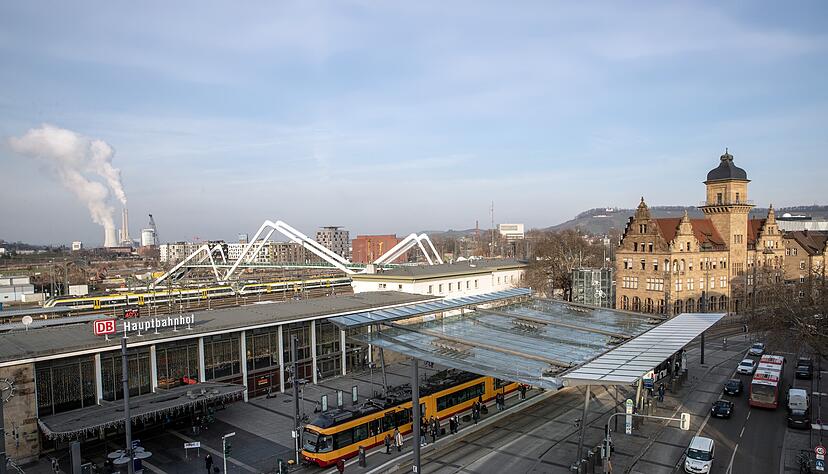 Rund um den Heilbronner Hauptbahnhof wird es ab dem 1. Juni eine Waffenverbotszone geben. Rund um den Heilbronner Hauptbahnhof wird es ab dem 1. Juni eine Waffenverbotszone geben.