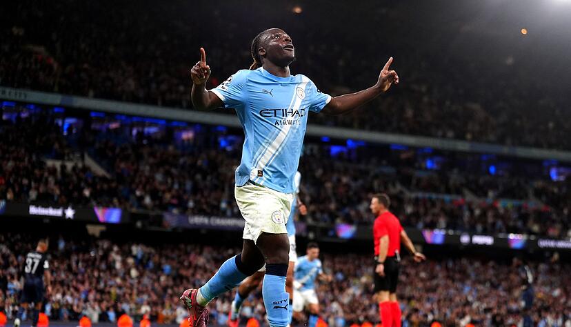 Jeremy Doku traf nach einem schönen Dribbling für Manchester City