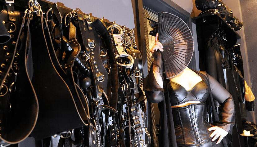 Lust und Leid sind das Metier einer Domina. Themenbild: dpa