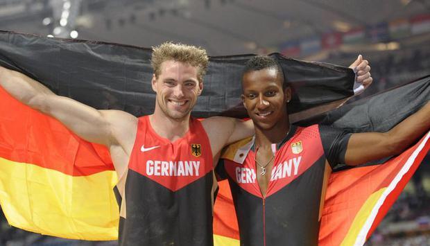 Bj&ouml;rn Otto (l) und Raphael Holzdeppe haben das Finale spannend gemacht. Foto: Marius Becker