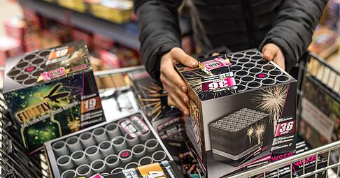 Ist das Feuerwerk gepr&uuml;ft und zugelassen? Die Verpackung verr&auml;t es.