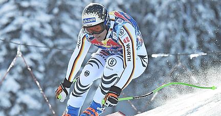 So war das seit Jahrzehnten, so war das auch in Kitzb&uuml;hel 2018: Wenn deutsche Asse erfolgreich gewesen sind, wie der Abfahrer Thomas Dre&szlig;en, war W&uuml;rth mit seinem Logo dabei. Das gilt k&uuml;nftig f&uuml;r Kaufland und Schwarz Digits.
Fotos: Archiv/dpa/DSV