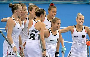 Die deutschen Hockey-Damen besiegten Südafrika mit 4:1. Die deutschen Hockey-Damen besiegten Südafrika mit 4:1.