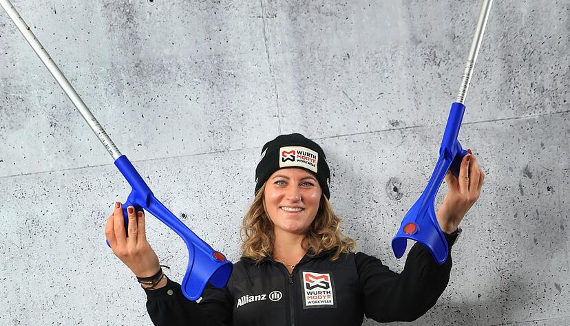 Erst an Krücken, dann wieder obenauf: Snowboard-Ass Ramona Hofmeister. (Archivbild) Erst an Krücken, dann wieder obenauf: Snowboard-Ass Ramona Hofmeister. (Archivbild)