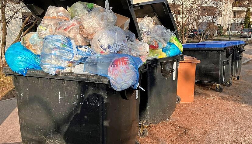 &Uuml;bervolle M&uuml;lltonnen, hier in Heilbronn, sind kein sch&ouml;ner Anblick. Was passiert nun, wenn Beh&auml;lter falsch ausgeliefert wurden?