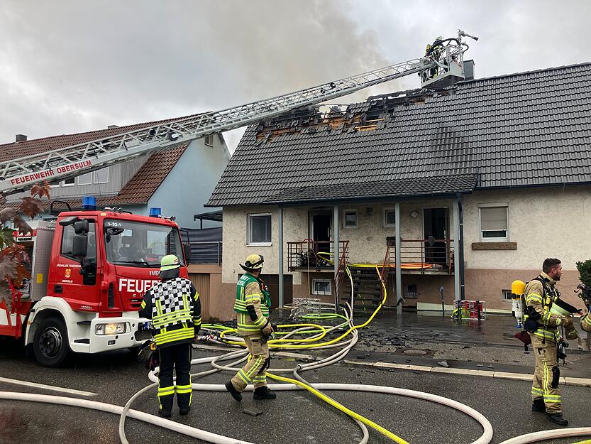Das Haus ist laut nach dem Brand erst einmal nicht bewohnbar. Das Feuer soll in Ellhofen einen Schaden von rund einer halben Million Euro verursacht haben.