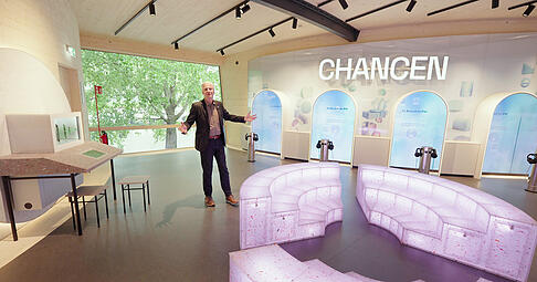 Stimme-Chefredakteur Uwe Ralf Heer hat sich im neuen KI-Pavillon umgeschaut.