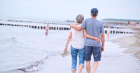 Die Lebenserwartung liegt 2024 fast genau auf dem Niveau von 2014, wie aus der Antwort der Regierung hervorgeht. (Symbolbild)
