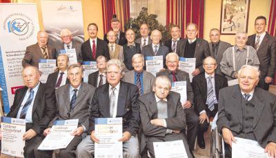 Unternehmer, die ihren Beitrag für die Gesellschaft geleistet haben: Altmeister aus Hohenlohe nach ihrer Würdigung.Foto: privat Unternehmer, die ihren Beitrag für die Gesellschaft geleistet haben: Altmeister aus Hohenlohe nach ihrer Würdigung.Foto: privat