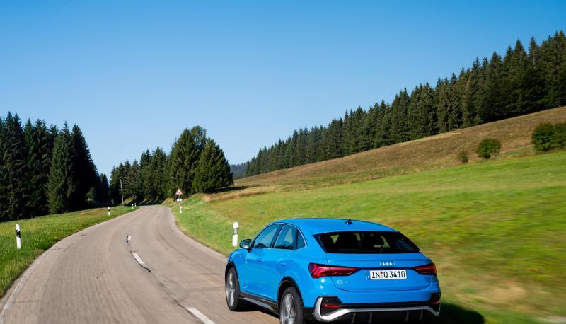 F&uuml;r einen &uuml;berraschend moderaten Aufpreis von 1.600 Euro hat Audi aus dem braven Q3 einen echten Blickfang gemacht.