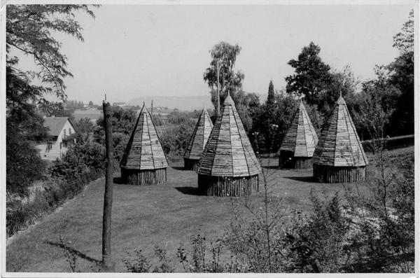 1962. Die Jungen und Mädchen, die in den kommenden Sommerferien die Zeit auf dem Gaffenberg verbringen, werden erstaunt sein. Der untere Teil des Geländes ist zu einem Indianer-Wigwam neu gestaltet.