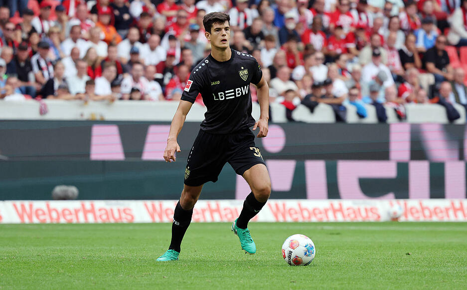 Chema Andres: Aus dem Hut gezaubert, von den Fans gefeiert. Der junge Spanier kommt von Real Madrid zum VfB Stuttgart und soll für Konkurrenzkampf im defensiven Mittelfeld sorgen.