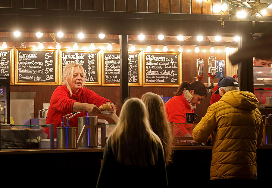 So genießen Besucher den Käthchen-Weihnachtsmarkt in Heilbronn