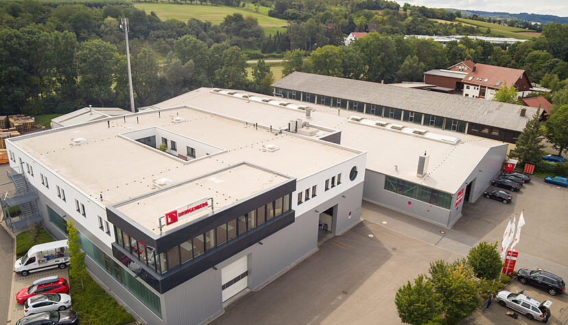 Seinen Haupt- und Verwaltungssitz hat Dringenberg in Obersulm-Sülzbach, stößt dort mit seinen Produktionskapazitäten aber an die Grenzen.