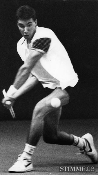 1987: Carl-Uwe Steeb besiegt im Finale der Heilbronn Open Markus Rackl mit 7:6 und 6:3. 1987: Carl-Uwe Steeb besiegt im Finale der Heilbronn Open Markus Rackl mit 7:6 und 6:3.