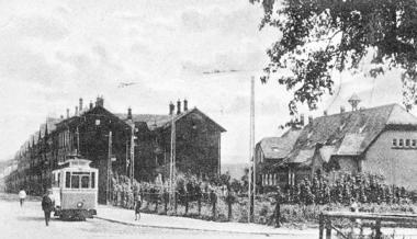 Damals fuhr noch eine Stra&szlig;enbahn in der Gro&szlig;gartacher Stra&szlig;e: Das alte B&ouml;ckingen, wie es vor der Zerst&ouml;rung von 1944 war, soll mit einem Postkartenalbum in Erinnerung gerufen werden. 300 alte Motive stehen zur Auswahl.