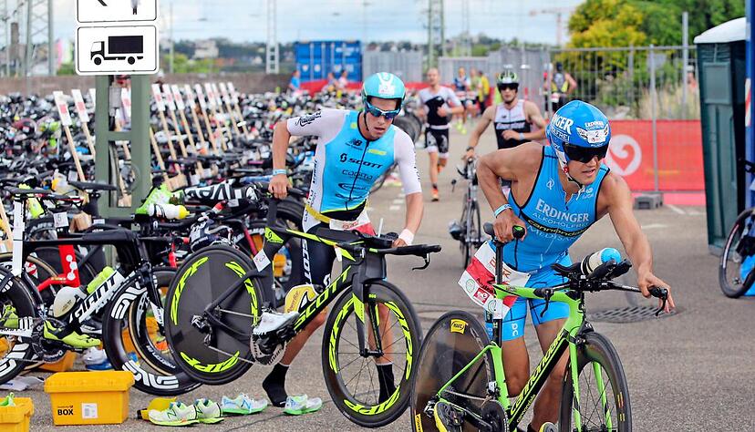 Wechselzone beim Heilbronner Triathlon: Das Veranstaltertrio aus der Region gibt den Stab an eine Agentur aus dem Schwarzwald-Baar-Kreis weiter.Foto: Archiv/Veigel