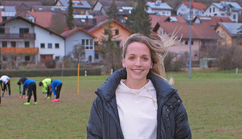 In ihrer Heimat war Lisa Karl als Juniorin beim SV Westernhausen aktiv. Im Hintergrund trainiert die D-Jugend der SGM Schöntal.