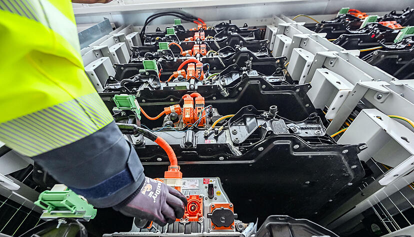 Offizielle Inbetriebnahme des 2nd Life Batterie-Speichers am EnBW-Kraftwerk Heilbronn.