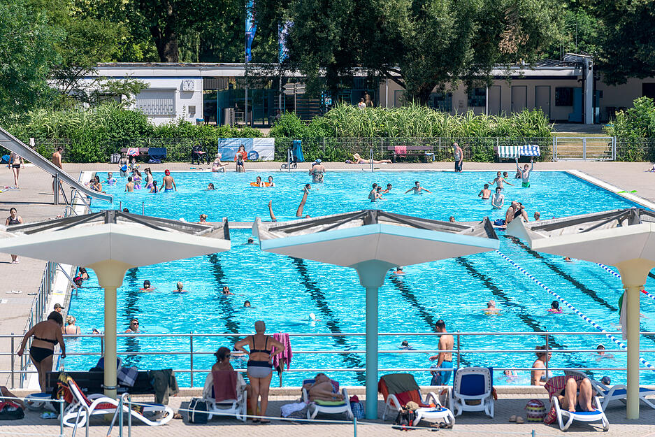 Das Freibad Neckarhalde war am Dienstag gut besucht.