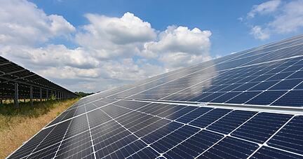 Mit dem Autobahn-Ausbau soll nach Willen der Bundesregierung auch der der erneuerbaren Energien kommen. Doch in den Kommunen heißt es: Abwarten.
Foto: Archiv/Pleul